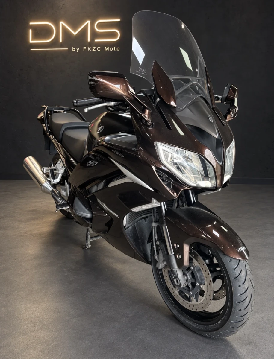 DENIS MOTOS SERVICES - YAMAHA FJR 1300 - PREMIÈRE MAIN- NOIRE -  DÉPÔT-VENTE 